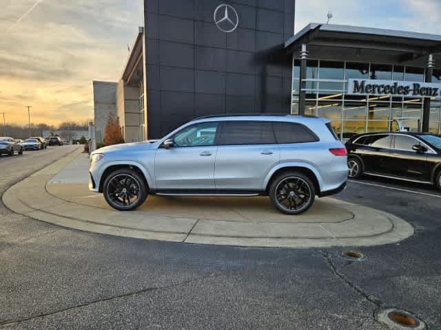 Used 2026 Mercedes-Benz GLS 450 4MATIC image 5