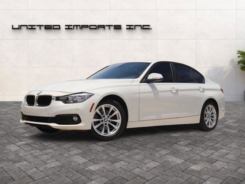 Used 2017 BMW 320i Sedan RWD image 1
