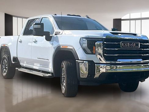 New 2026 GMC Sierra 2500 SLE w/ SLE Value Package; AWD/4WD image 2