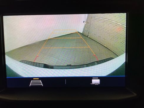 Used 2021 Chevrolet Silverado 2500 Custom w/ Custom Value Package image 16