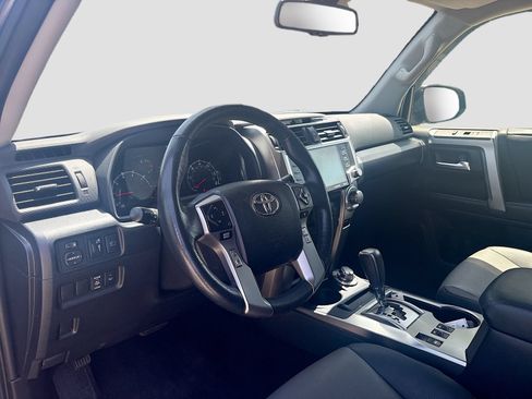Used 2024 Toyota 4Runner SR5 Premium AWD/4WD image 9