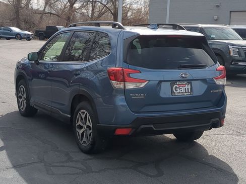 Used 2022 Subaru Forester Premium image 6