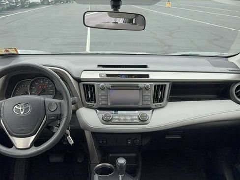 Used 2013 Toyota RAV4 XLE AWD/4WD image 12