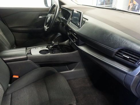 Used 2023 Nissan Rogue SV FWD image 24