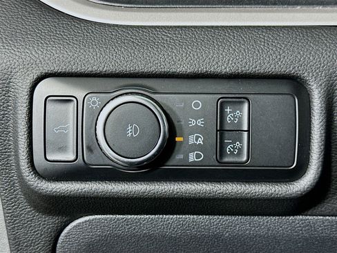 Used 2024 Ford Explorer XLT w/ Equipment Group 202A image 17