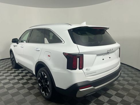 New 2026 Kia Sorento EX w/ EX Premium Package FWD image 7