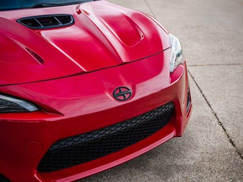 Used 2013 Scion FR-S image 23