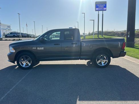 Used 2018 RAM 1500 Express w/ Express Value Package image 6