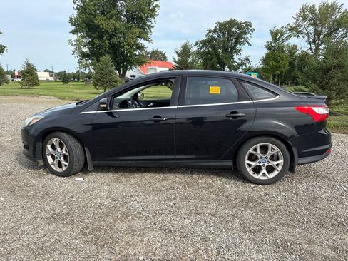 Used 2013 Ford Focus Titanium FWD image 8