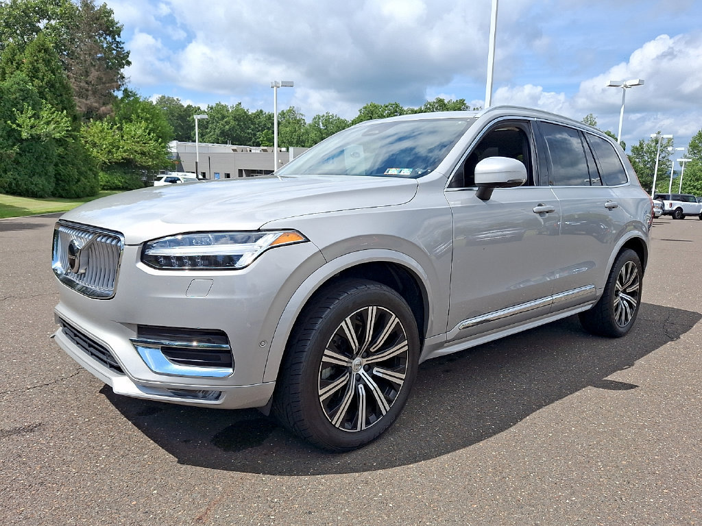 Used 2023 Volvo XC90 B5 Plus AWD/4WD image 6