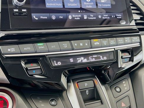 New 2026 Honda Odyssey EX-L image 9