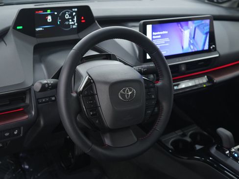 Used 2023 Toyota Prius Prime Premium image 21