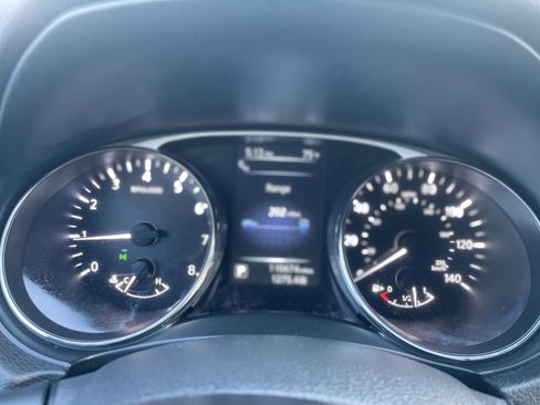 Used 2015 Nissan Rogue SV w/ SV Premium Package image 15