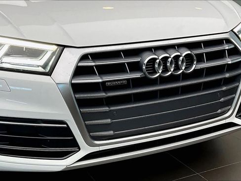 Used 2018 Audi Q5 2.0T Premium Plus w/ Premium Plus Package image 31