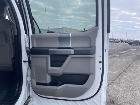 Used 2018 Ford F150 XLT w/ Equipment Group 302A Luxury image 21