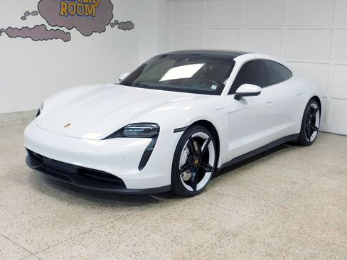 Used 2021 Porsche Taycan 4S AWD/4WD image 10