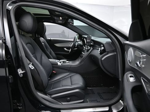 Used 2018 Mercedes-Benz C 300 4MATIC Sedan image 31