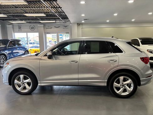 Used 2021 Audi Q3 2.0T Premium image 4