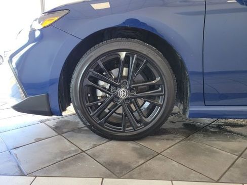 Used 2025 Toyota Camry SE image 25