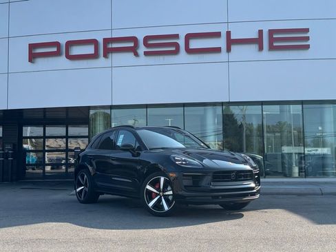 New 2026 Porsche Macan S image 17