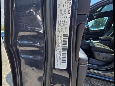 Used 2014 Jeep Grand Cherokee Overland w/ Advanced Technology Group RWD image 24