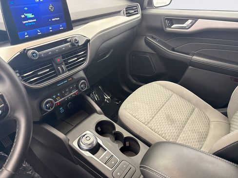 Used 2021 Ford Escape SE w/ Convenience Package image 15