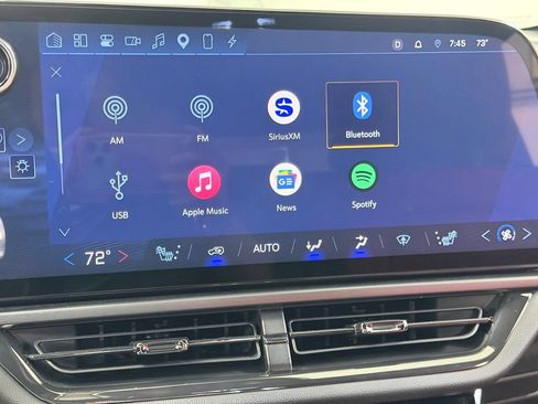 Used 2025 Chevrolet Equinox EV RS FWD image 53