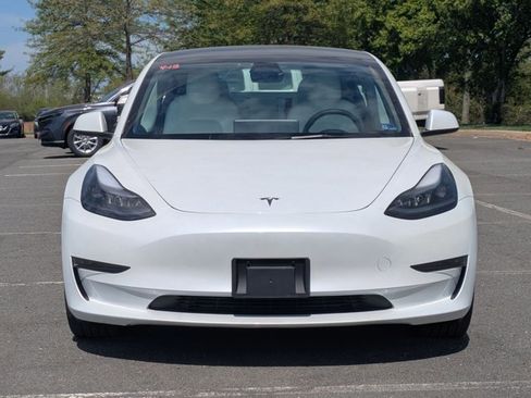 Used 2023 Tesla Model 3 Standard Range image 2