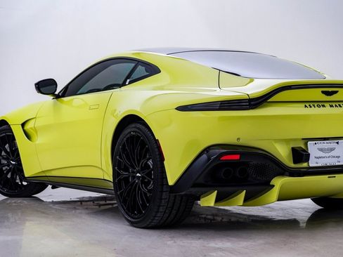 Used 2023 Aston Martin V8 Vantage Coupe image 9