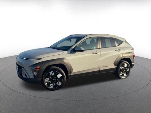 Used 2025 Hyundai Kona SEL image 8