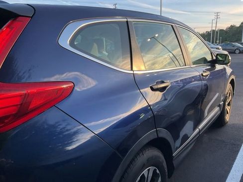 Used 2017 Honda CR-V LX image 5