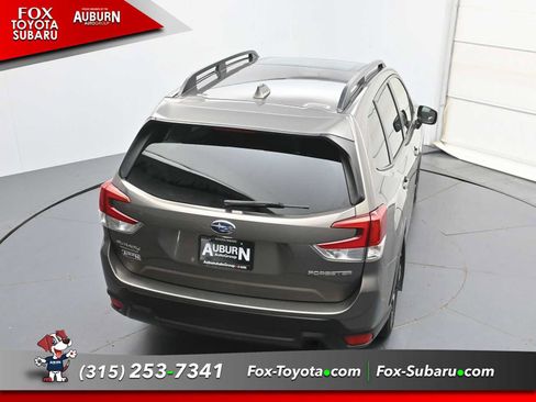 Used 2021 Subaru Forester Premium AWD/4WD image 29