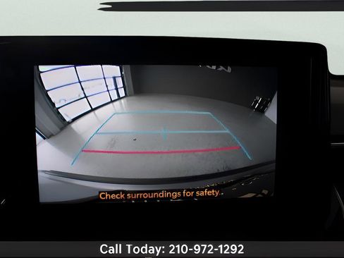 Used 2024 Toyota Corolla Cross AWD Hybrid image 12