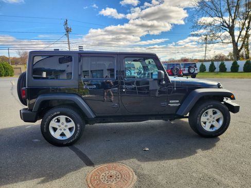 Used 2016 Jeep Wrangler Unlimited Sport w/ Quick Order Package 24S image 17