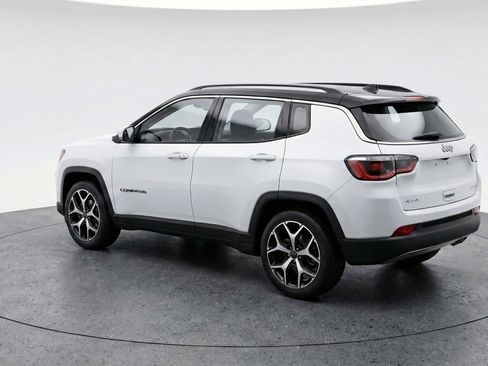 Used 2025 Jeep Compass Limited AWD/4WD image 6