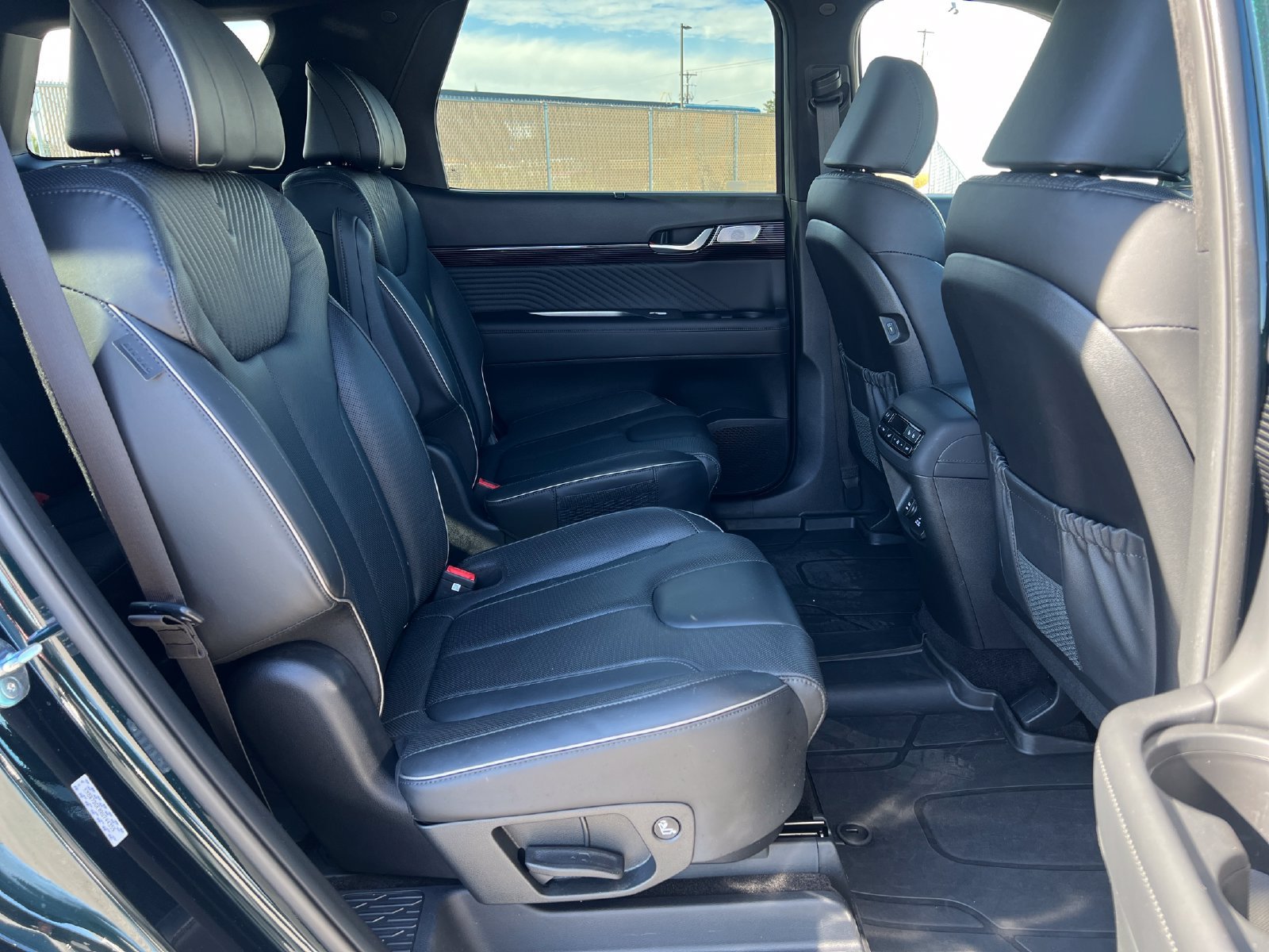 Certified 2024 Hyundai Palisade Calligraphy AWD/4WD image 31