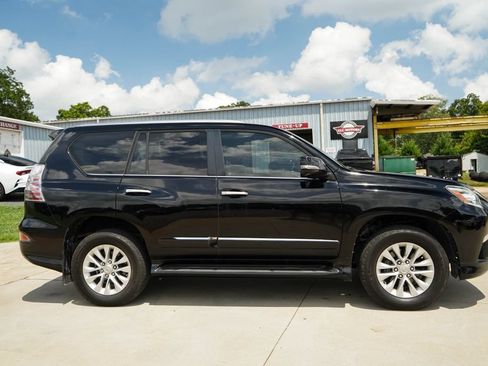 Used 2017 Lexus GX 460 Premium AWD/4WD image 3