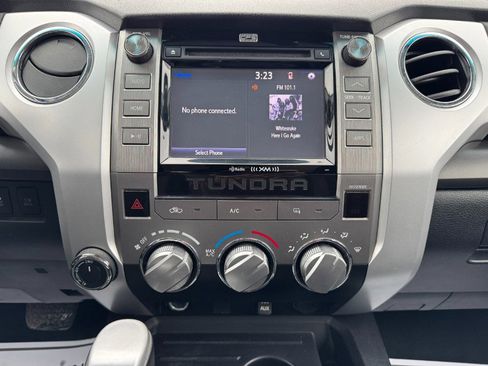 Used 2014 Toyota Tundra SR5 image 21