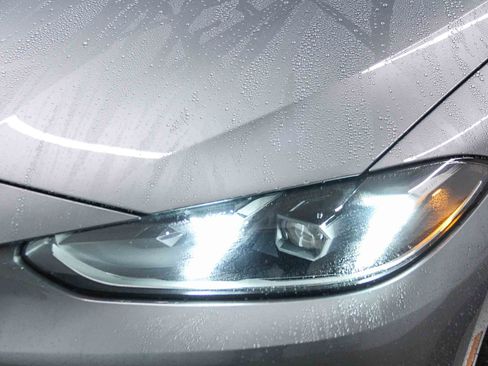 Used 2025 BMW 430i Convertible w/ Premium Package image 16