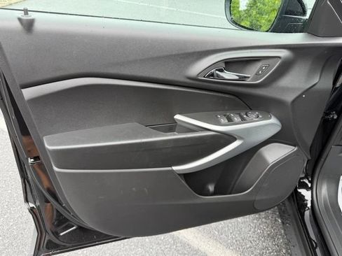 New 2026 Chevrolet Trax RS FWD image 25