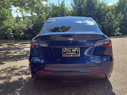 Used 2021 Tesla Model Y Long Range AWD/4WD image 6