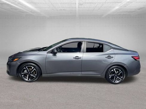 Used 2024 Nissan Sentra SV FWD image 12