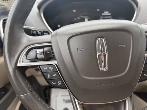 Used 2020 Lincoln Nautilus Reserve FWD image 27