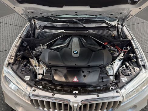Used 2018 BMW X5 xDrive50i w/ M Sport Package AWD/4WD image 26