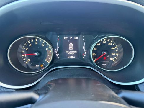 Used 2018 Jeep Compass Latitude w/ Safe & Security Group FWD image 8