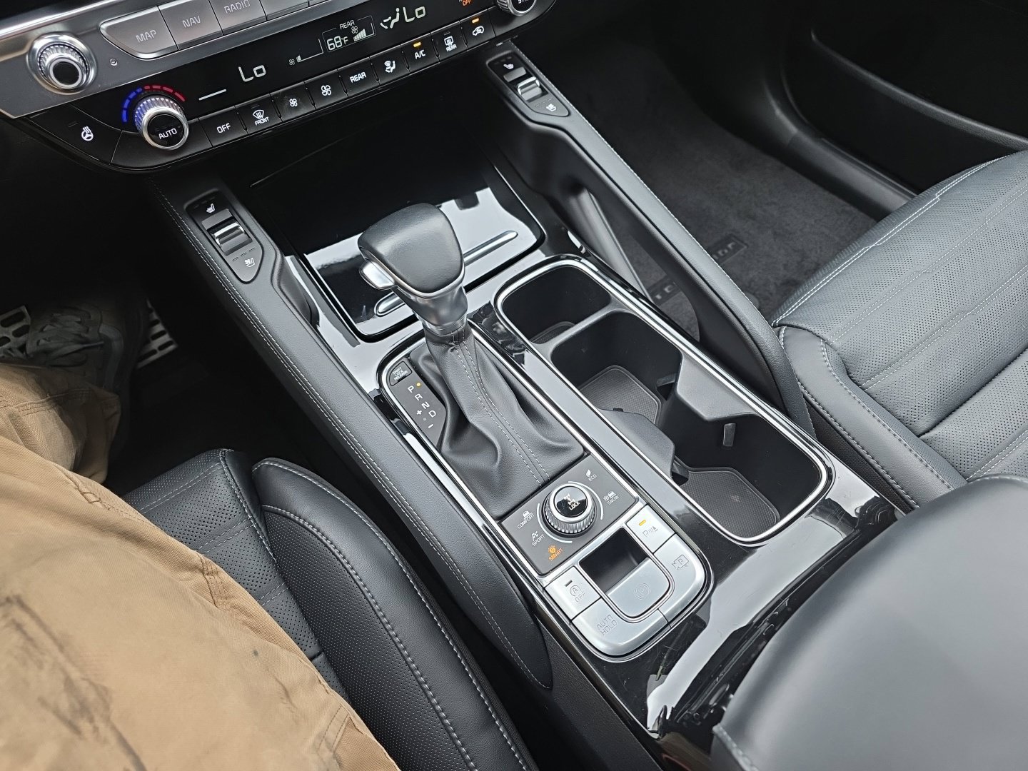 Used 2024 Kia Telluride SX Prestige AWD/4WD image 16