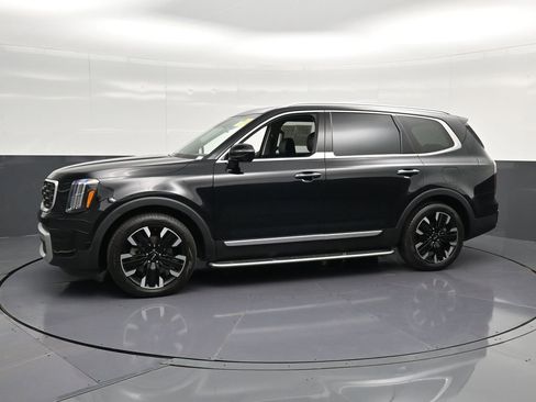Used 2024 Kia Telluride SX w/ Towing Package FWD image 7