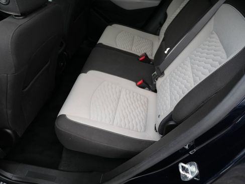 Used 2021 Chevrolet Equinox LS AWD/4WD image 19
