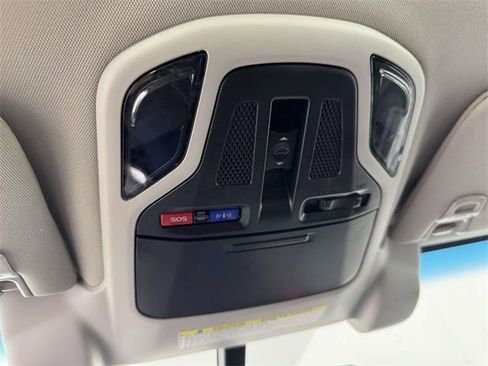 Used 2022 Subaru Outback Limited image 25