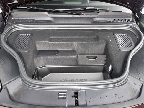 New 2025 Porsche Macan Turbo Electric image 15